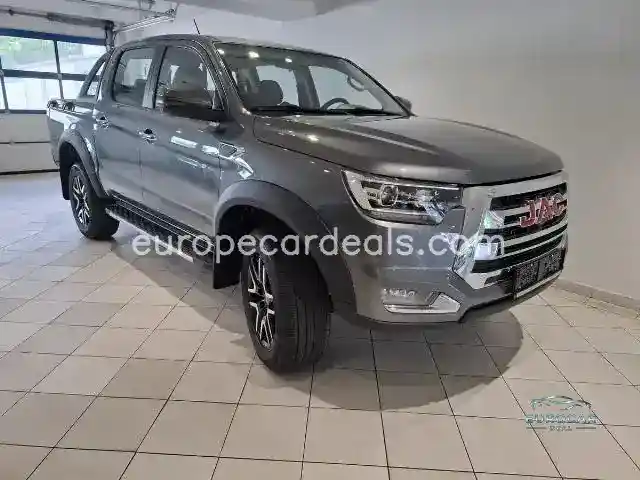 JAC 8 Pro