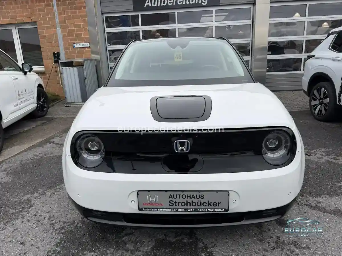 Honda e