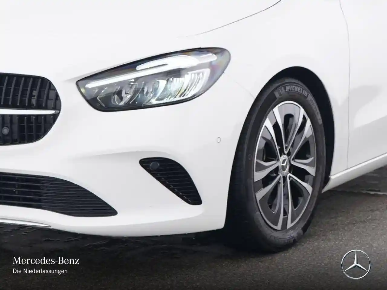 Mercedes-Benz B 200