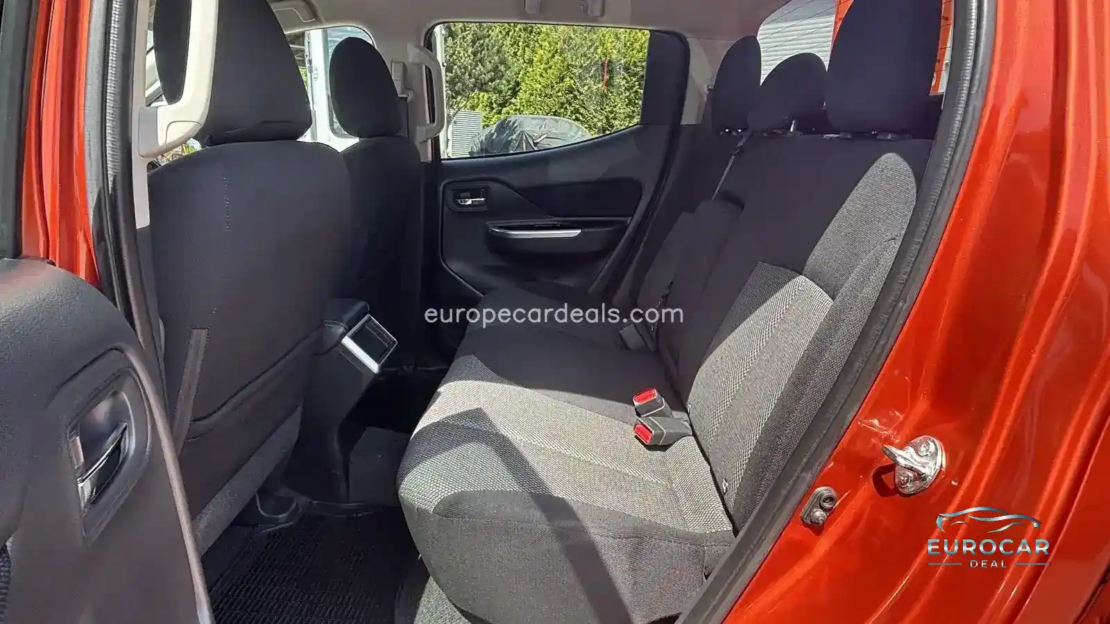 Mitsubishi L200