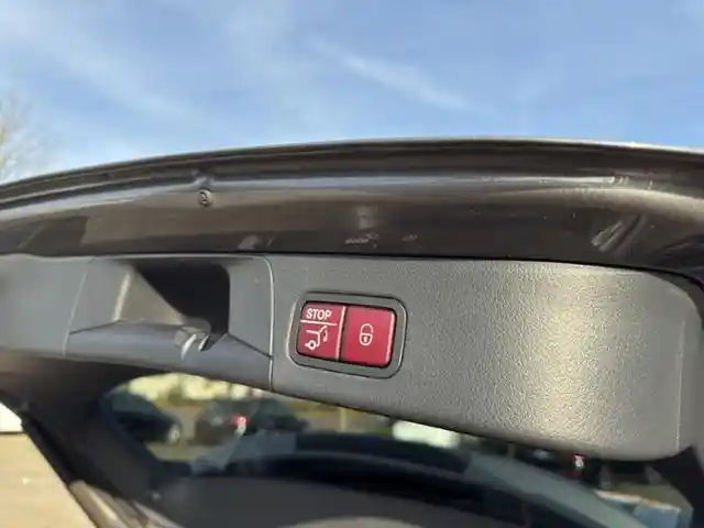 Mercedes-Benz B 220