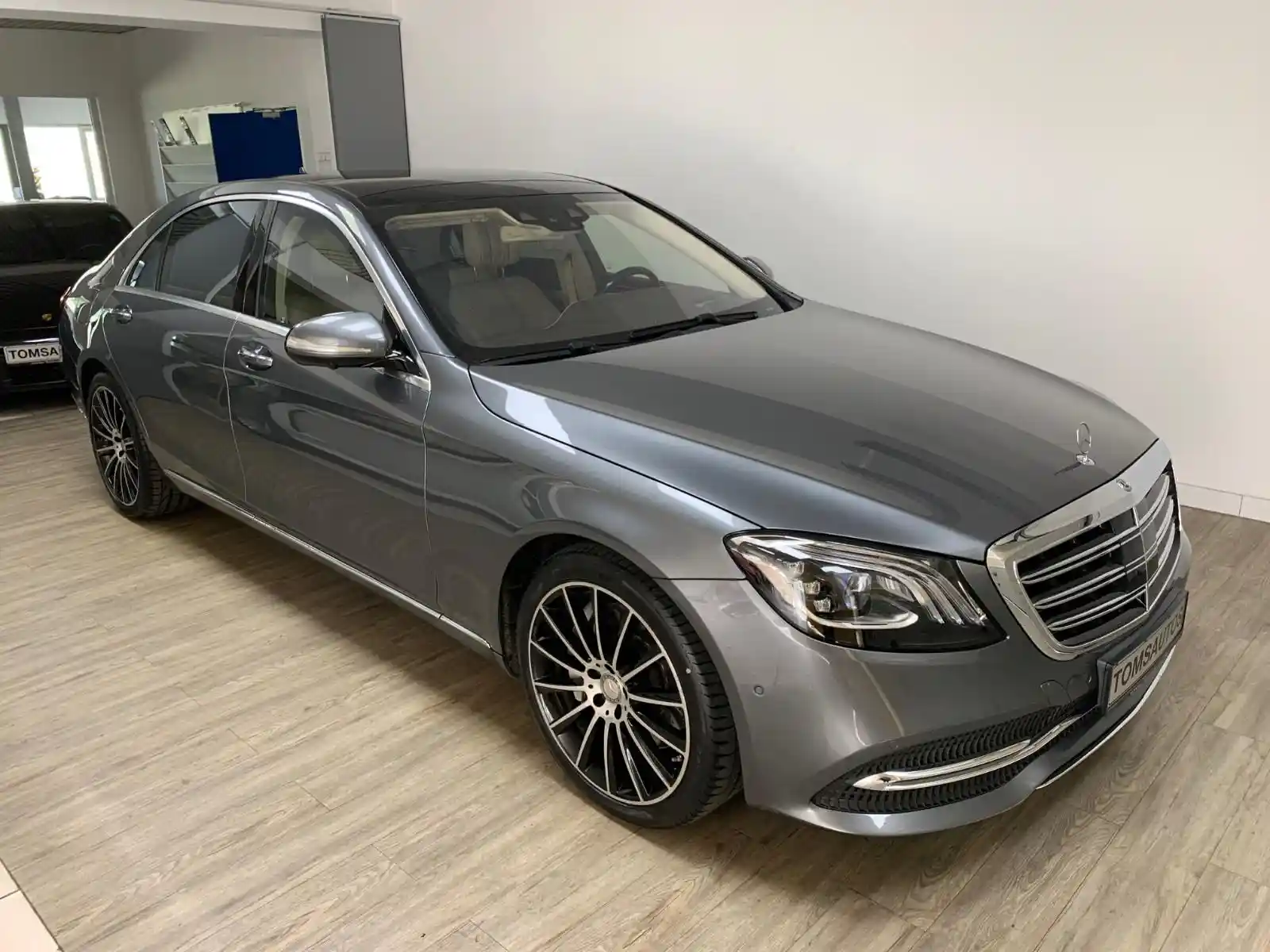 Mercedes-Benz S 560