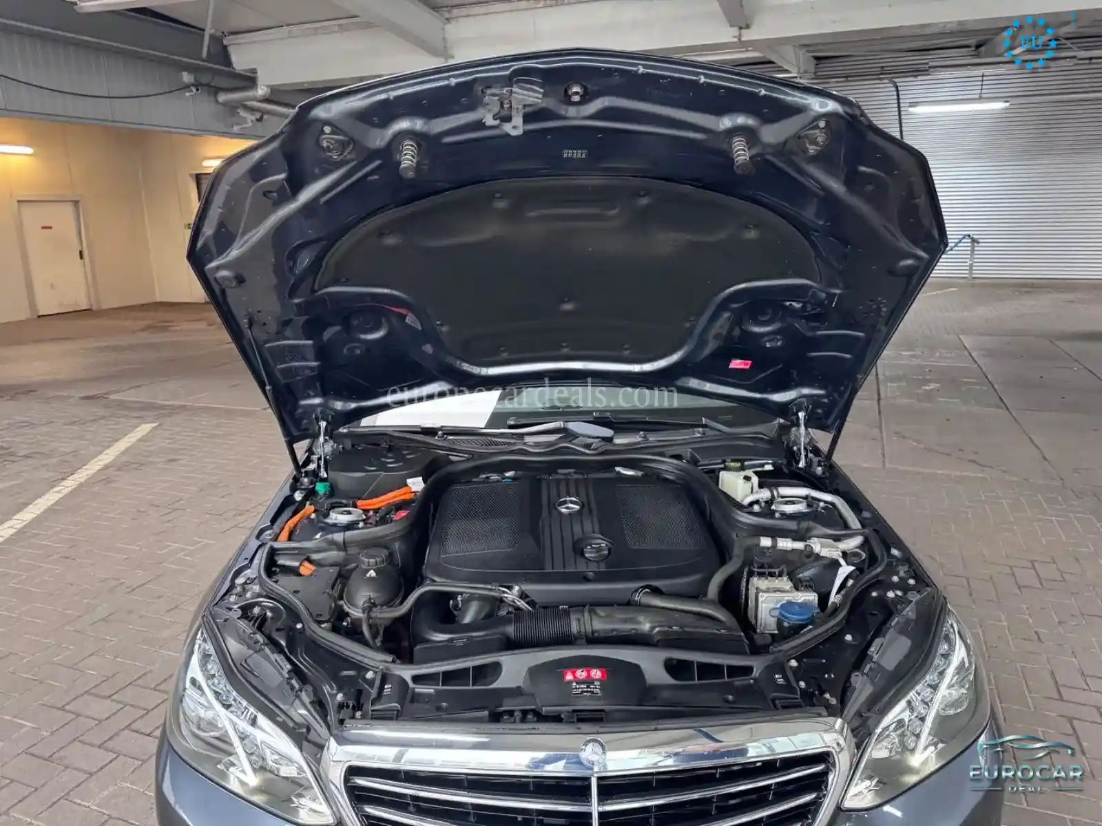 Mercedes-Benz E 300