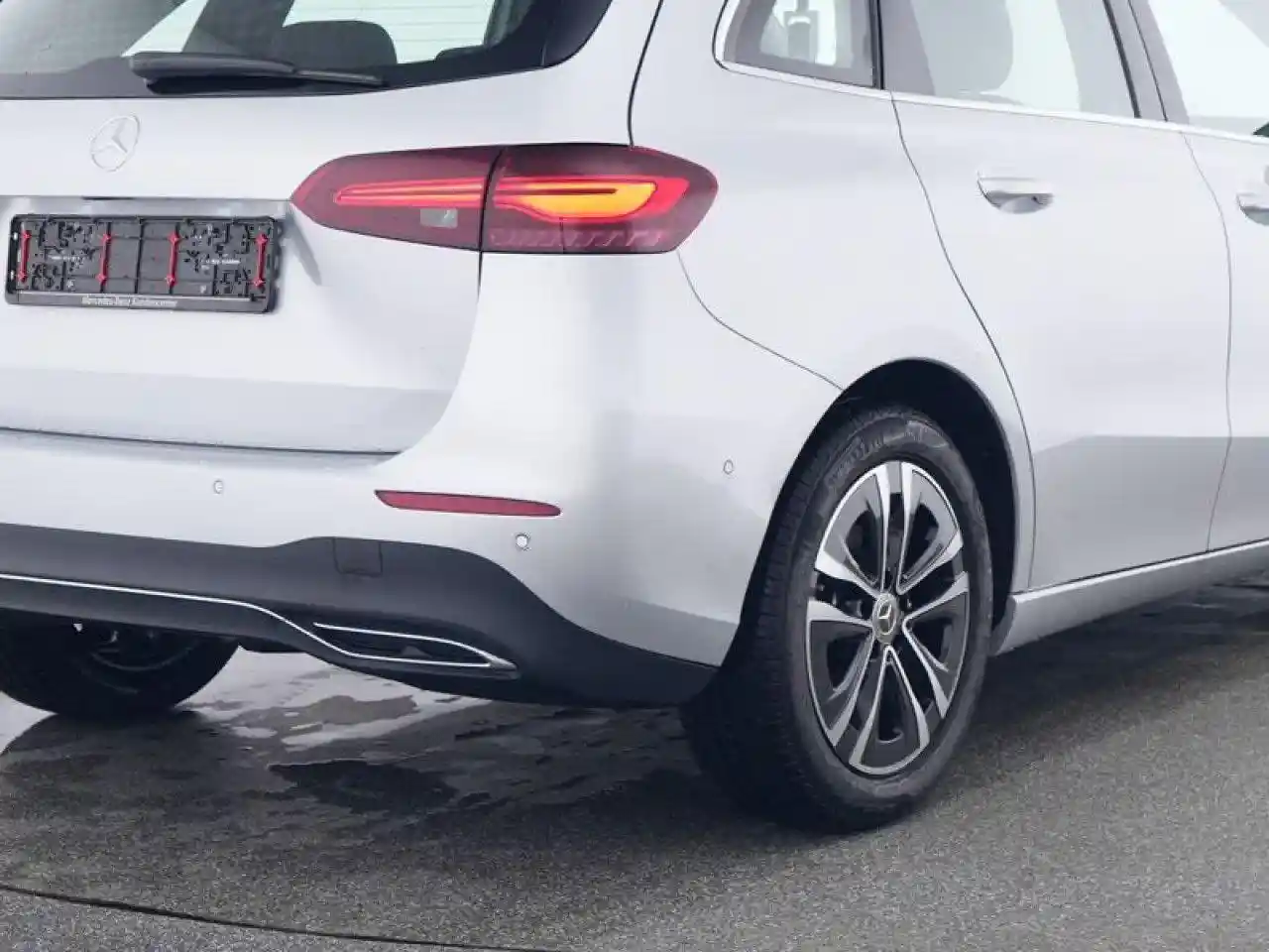 Mercedes-Benz B 200