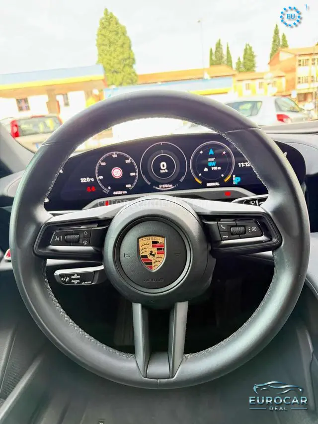 Porsche Taycan