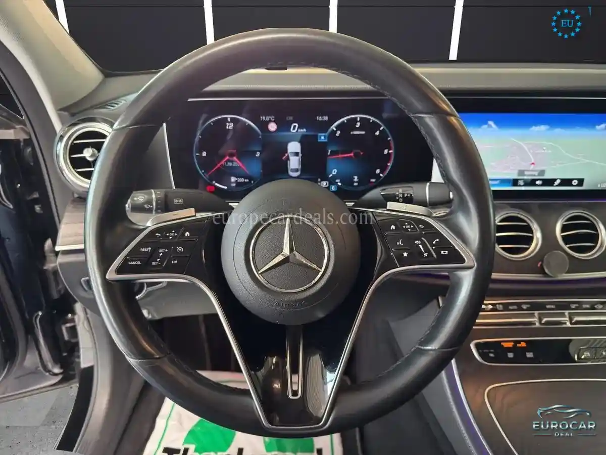 Mercedes-Benz E 220