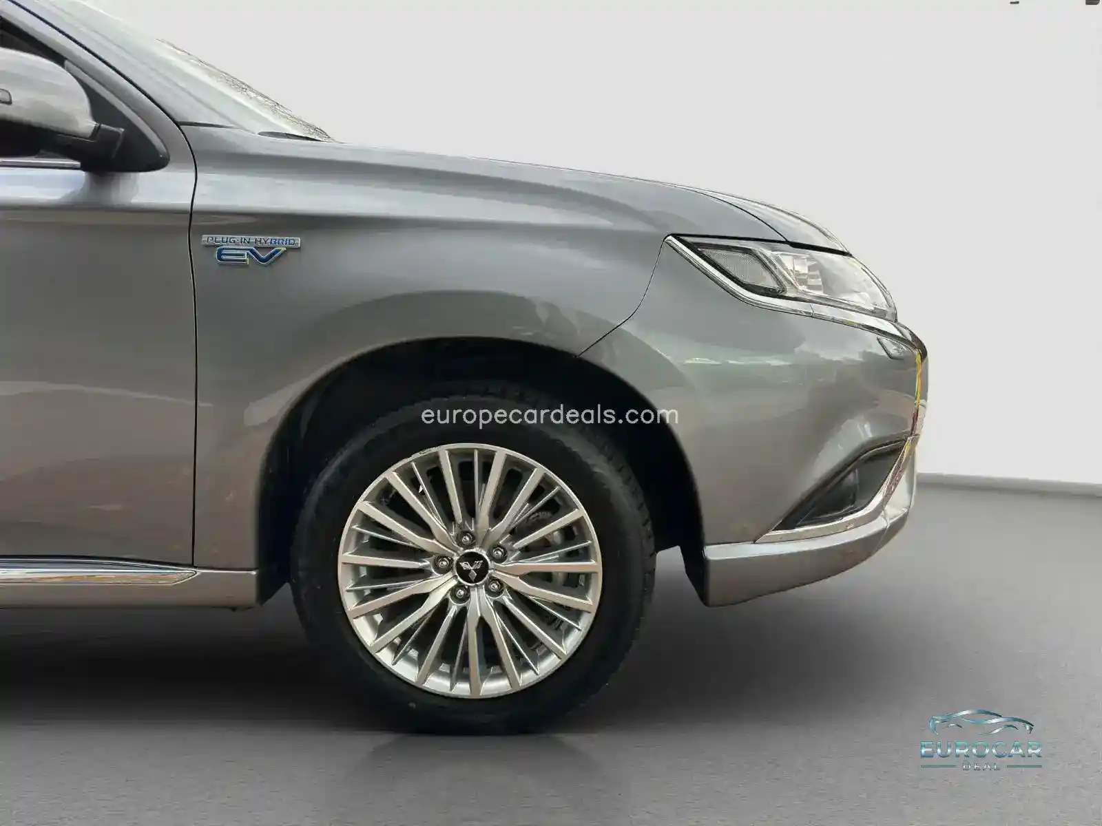 Mitsubishi Plug-in Hybrid Outlander