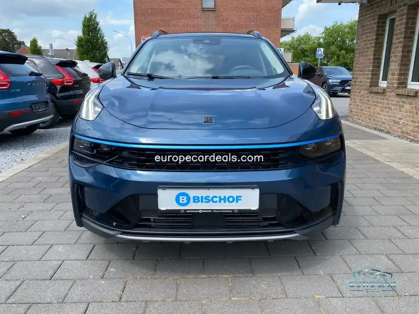 Lynk&Co 01