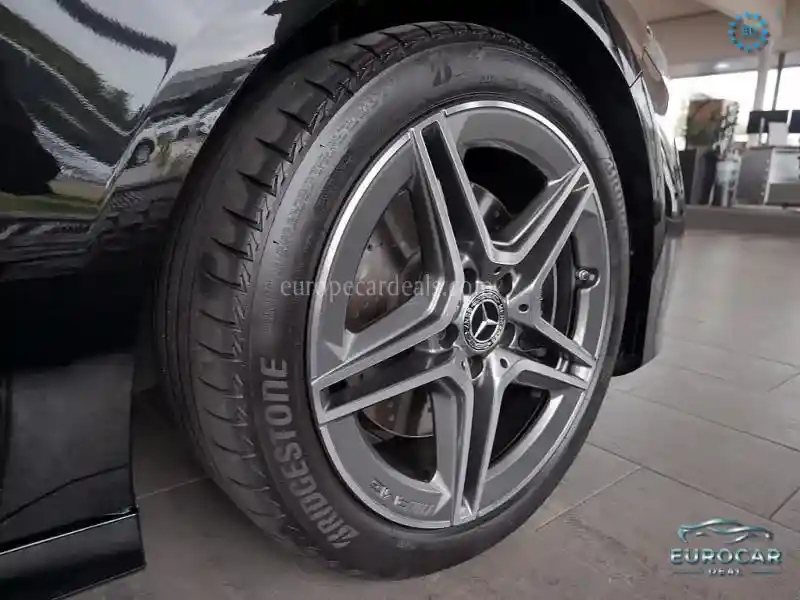Mercedes-Benz A 220