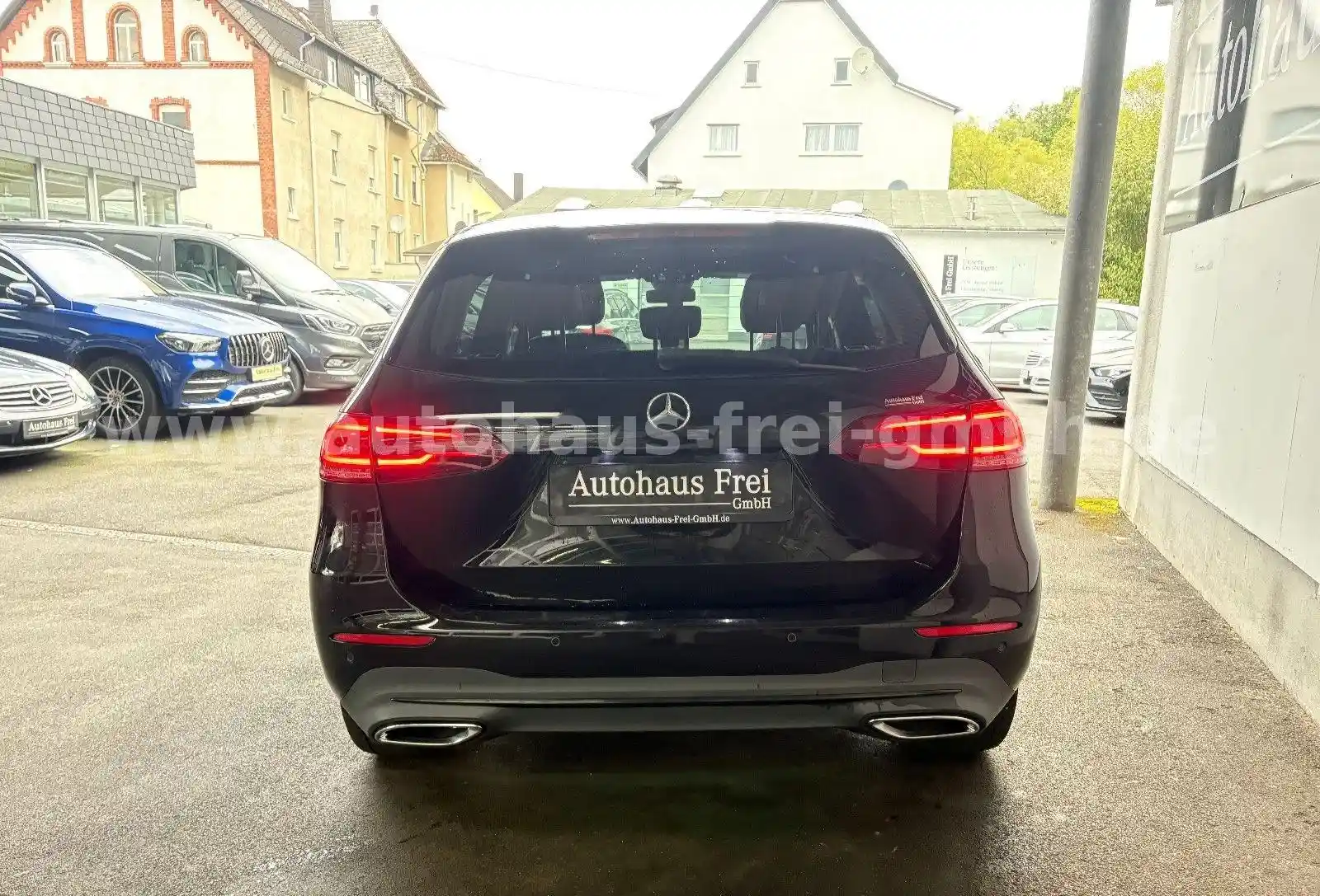 Mercedes-Benz B 200