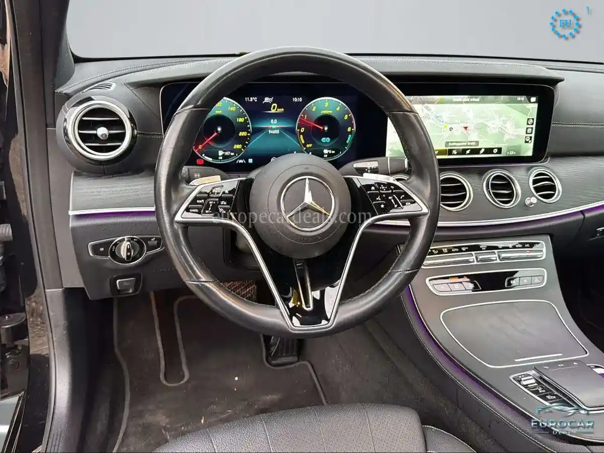 Mercedes-Benz E 300