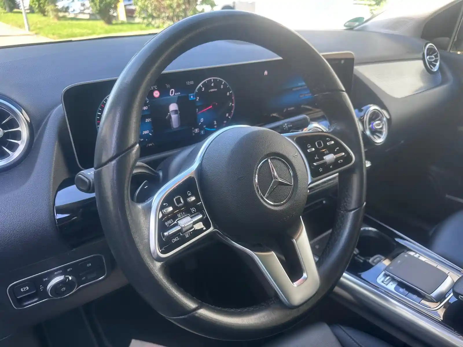 Mercedes-Benz B 200