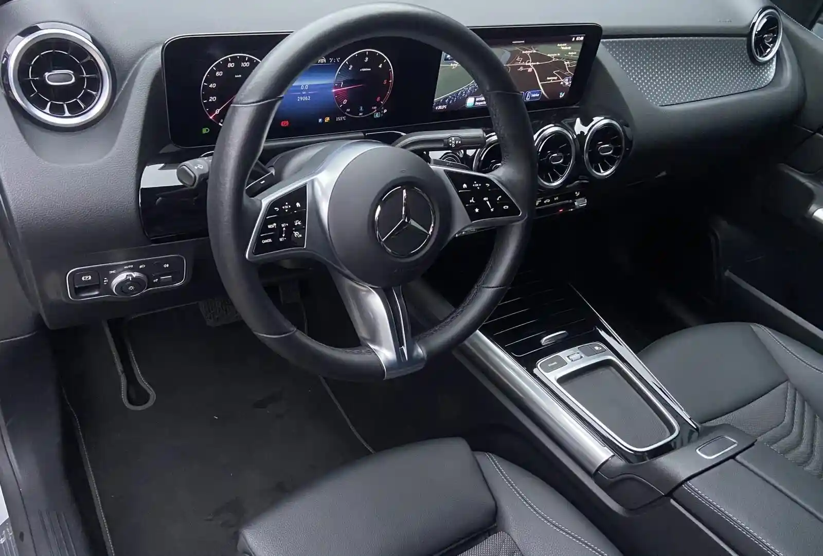Mercedes-Benz B 200