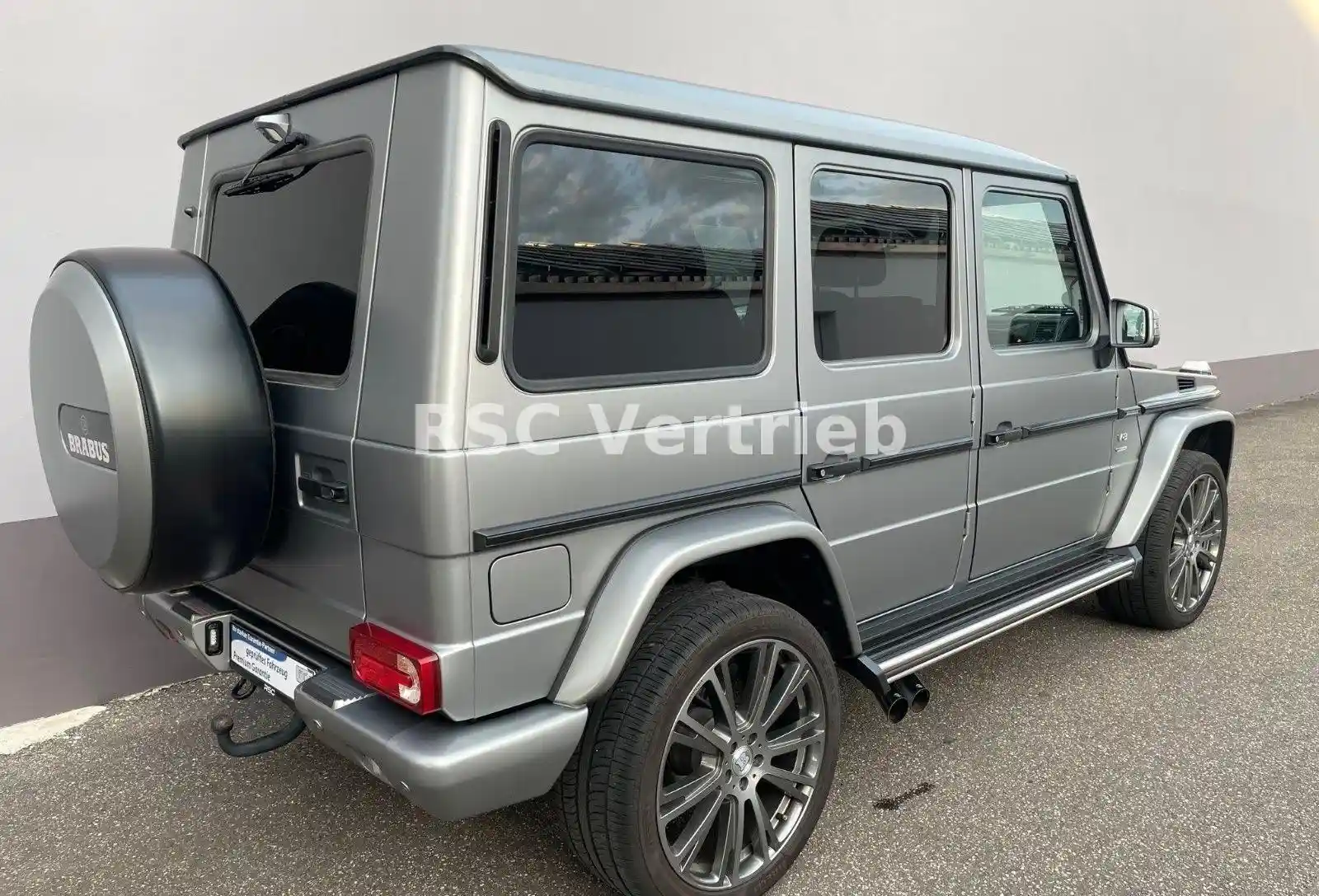 Mercedes-Benz G 500