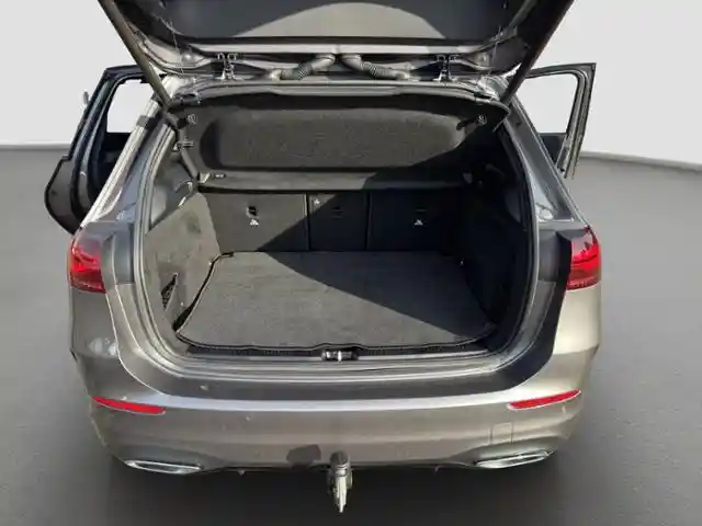 Mercedes-Benz B 220