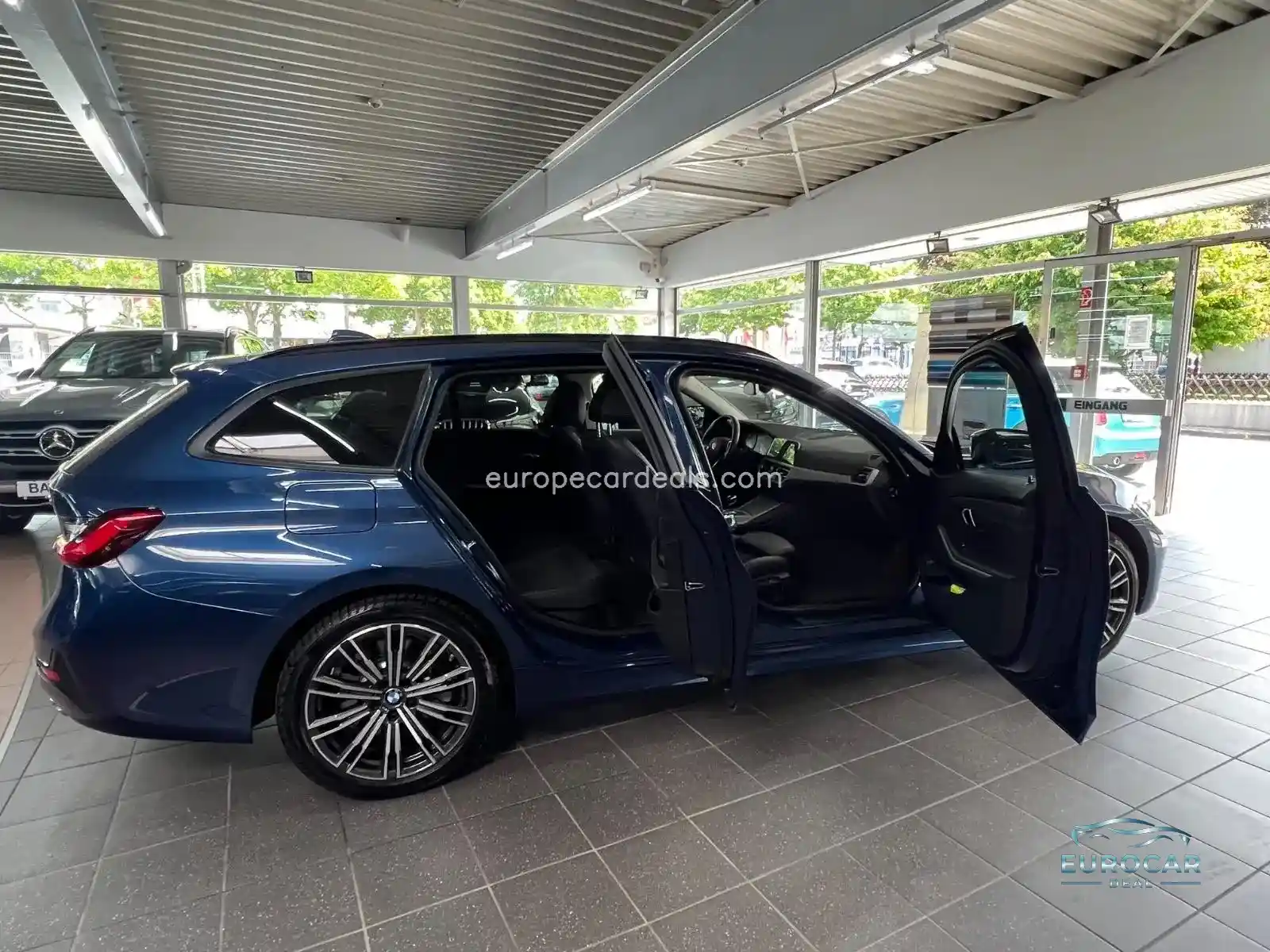 BMW 330