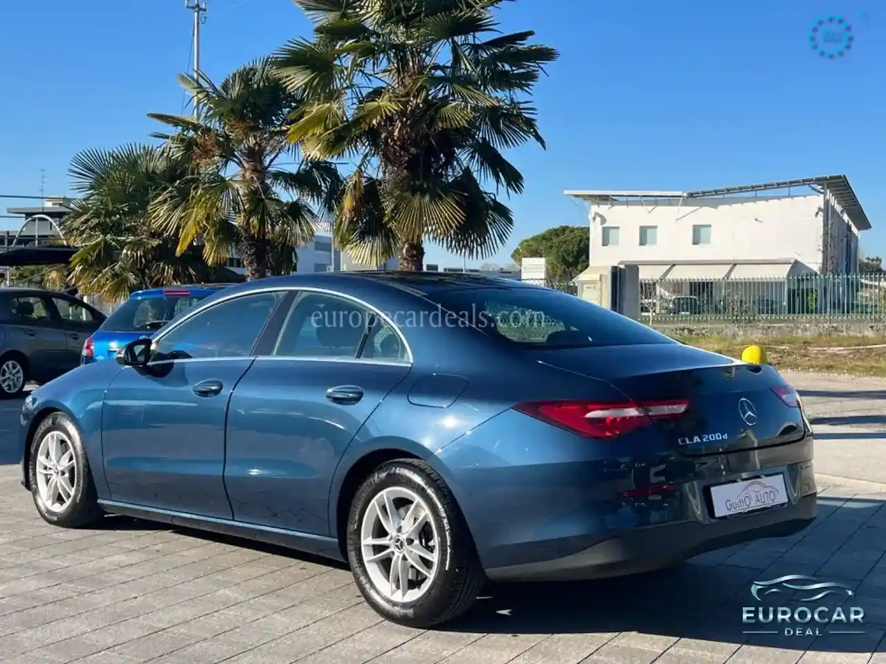 Mercedes-Benz CLA 200