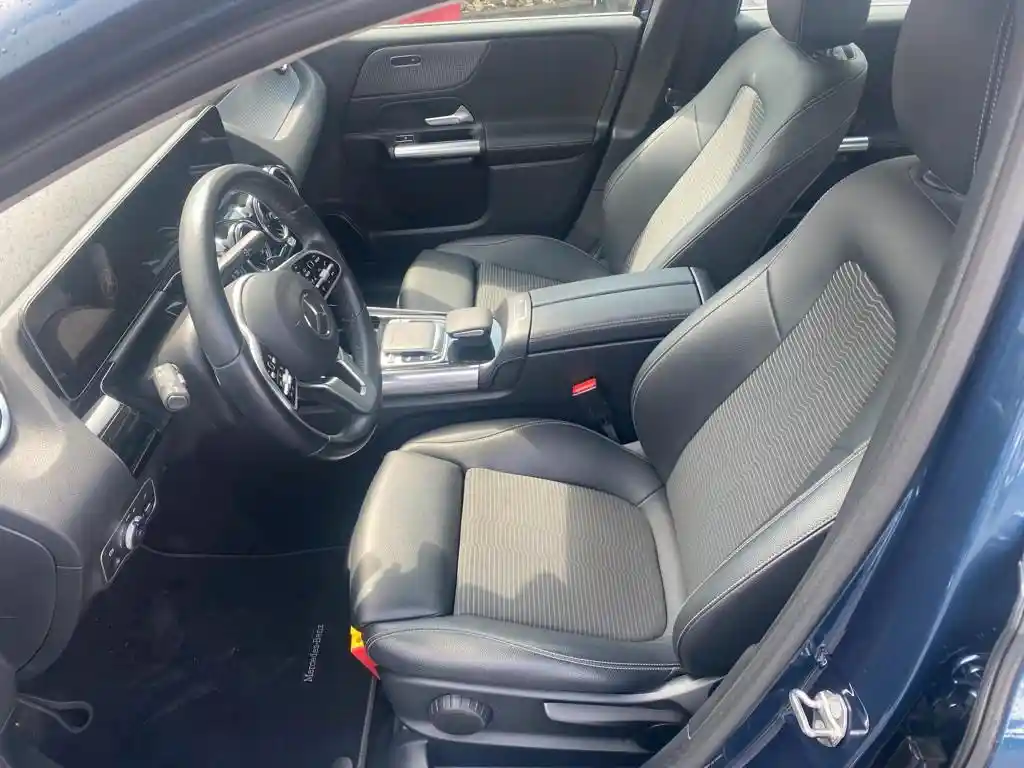 Mercedes-Benz B 250