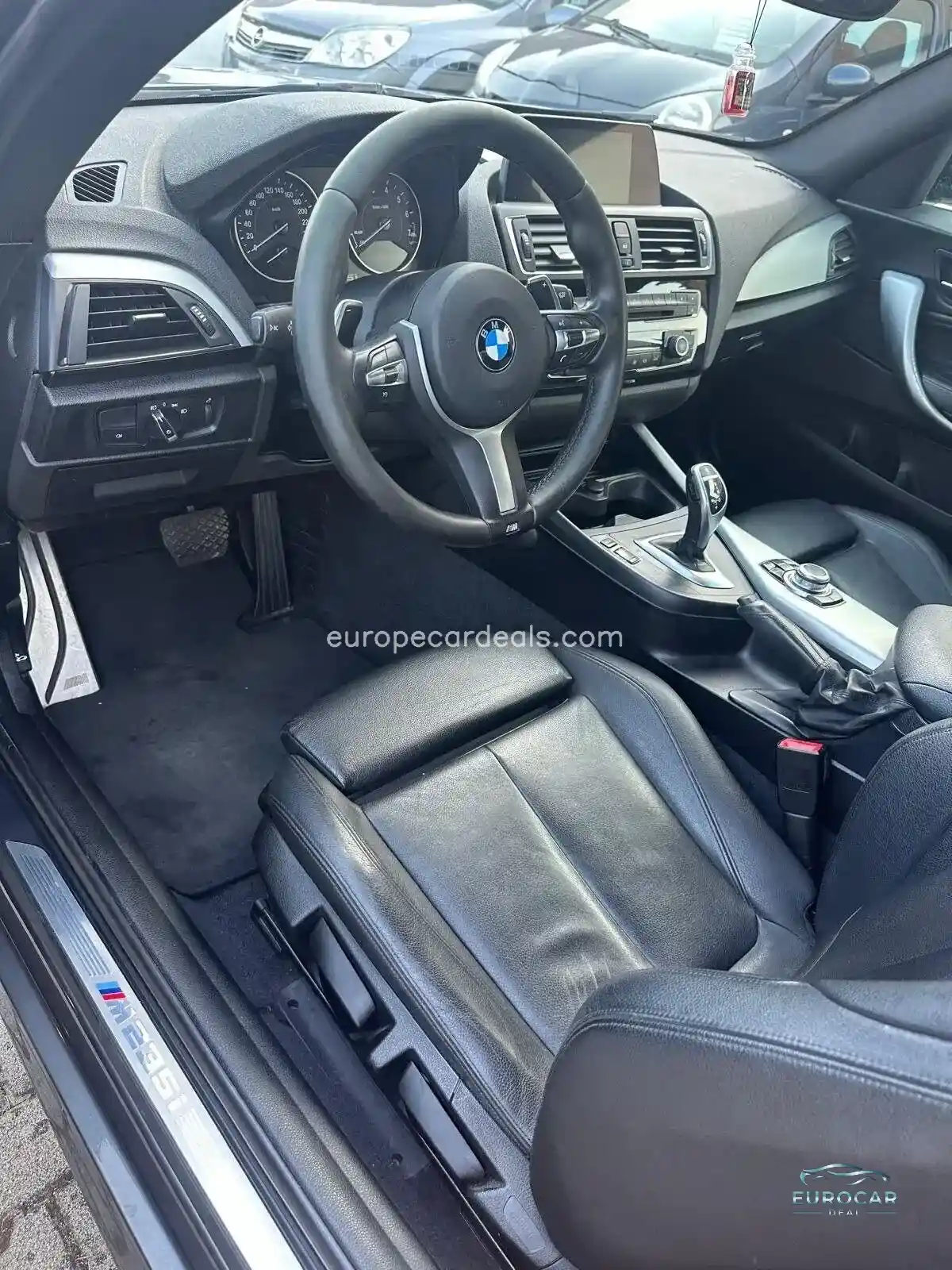 BMW M235