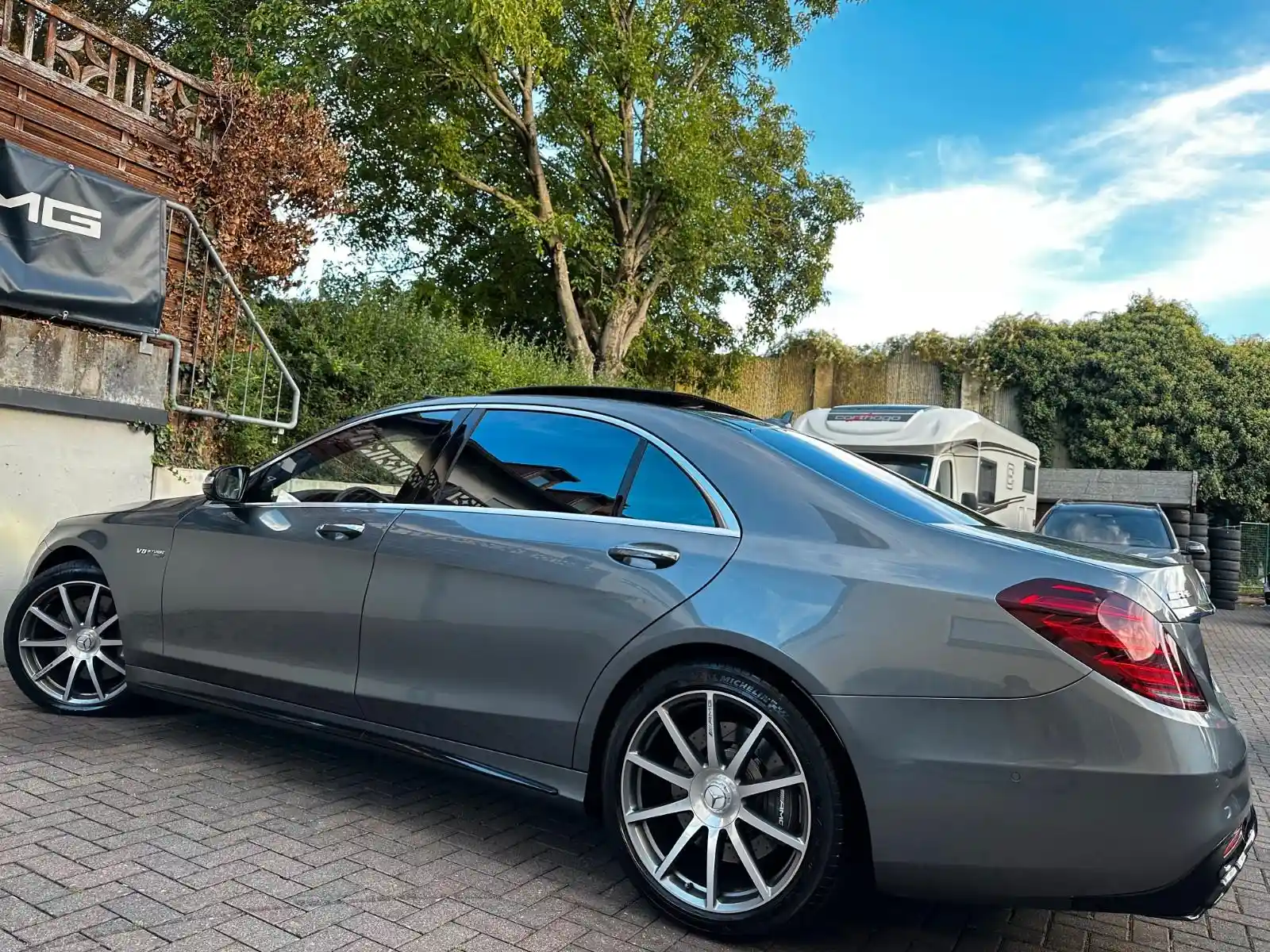 Mercedes-Benz S 63 AMG