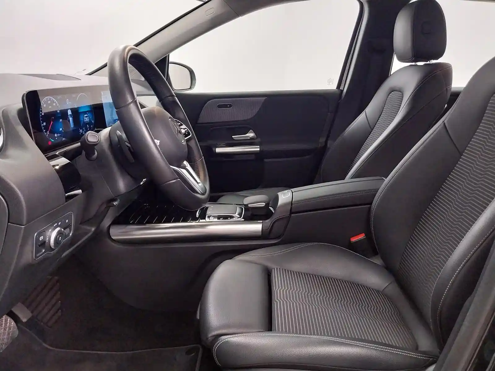 Mercedes-Benz B 220