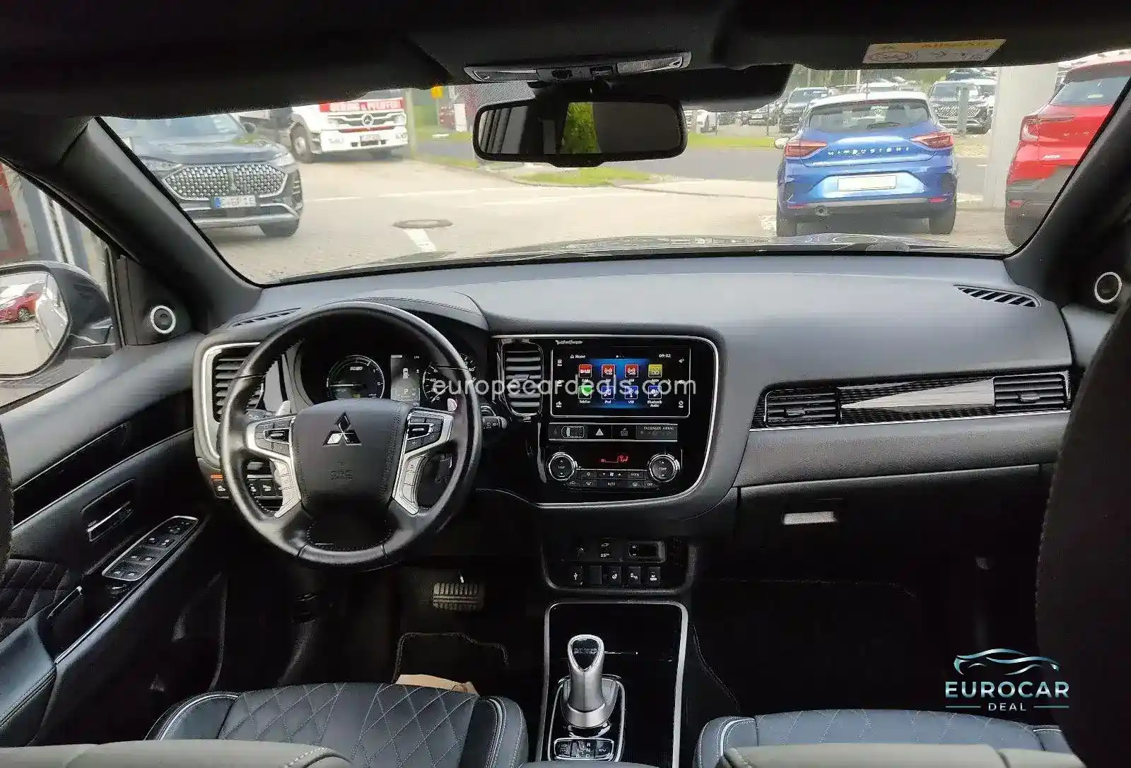 Mitsubishi Plug-in Hybrid Outlander