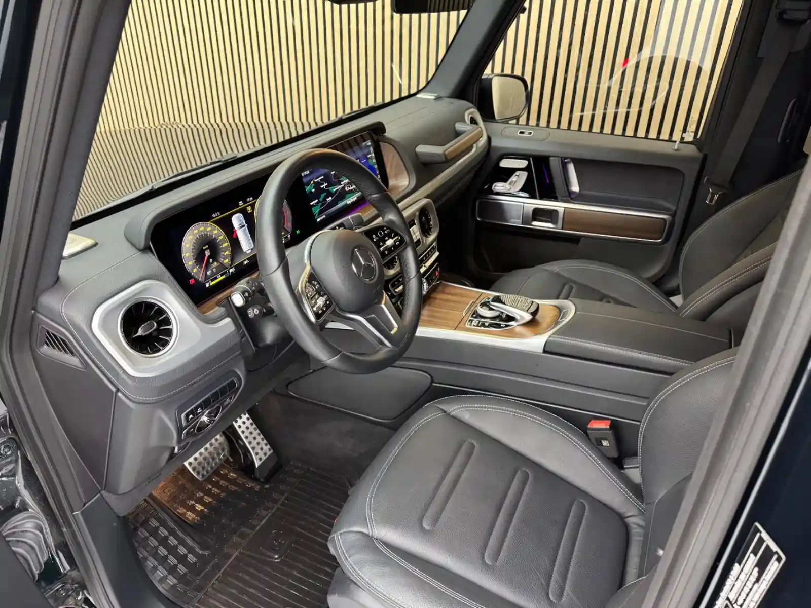 Mercedes-Benz G 500