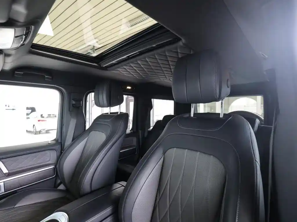 Mercedes-Benz G 500