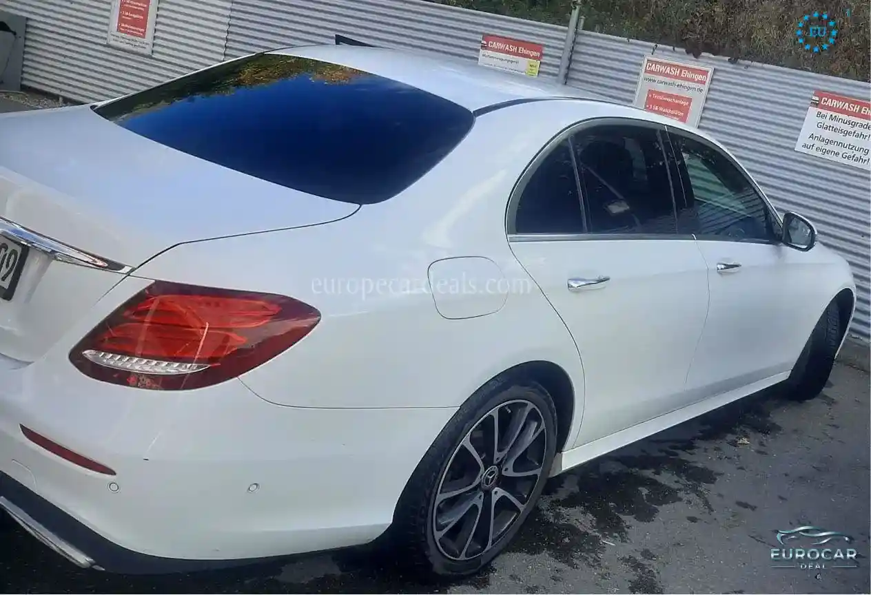 Mercedes-Benz E 200