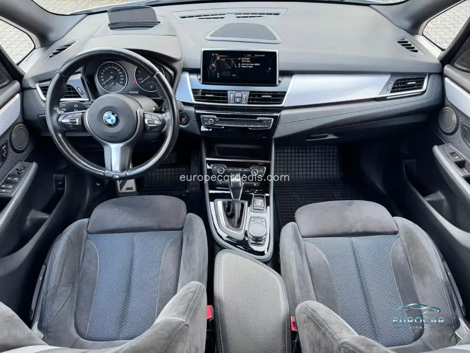 BMW 220