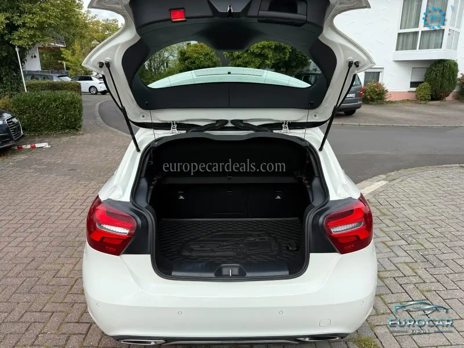Mercedes-Benz A 220