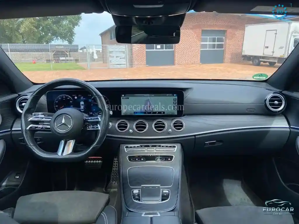 Mercedes-Benz E 300