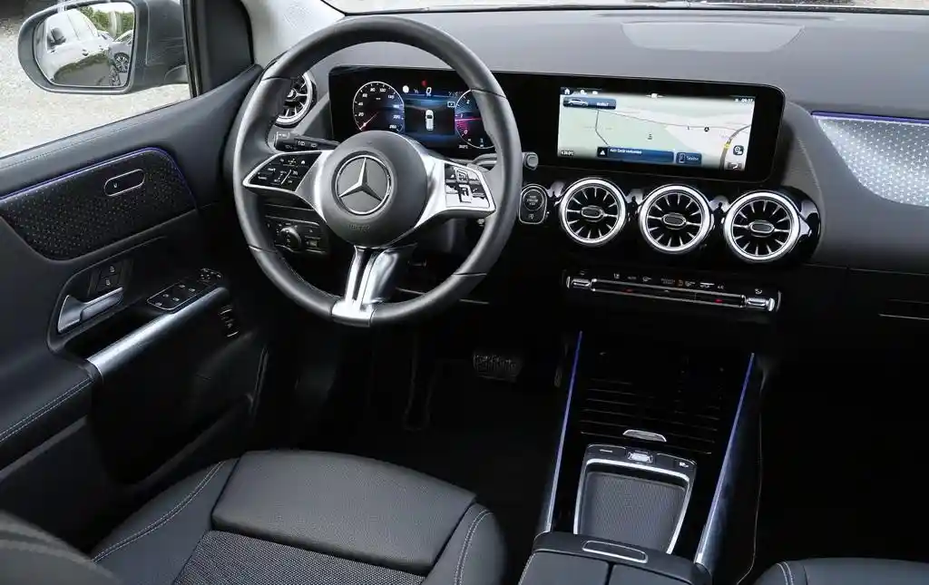 Mercedes-Benz B 200