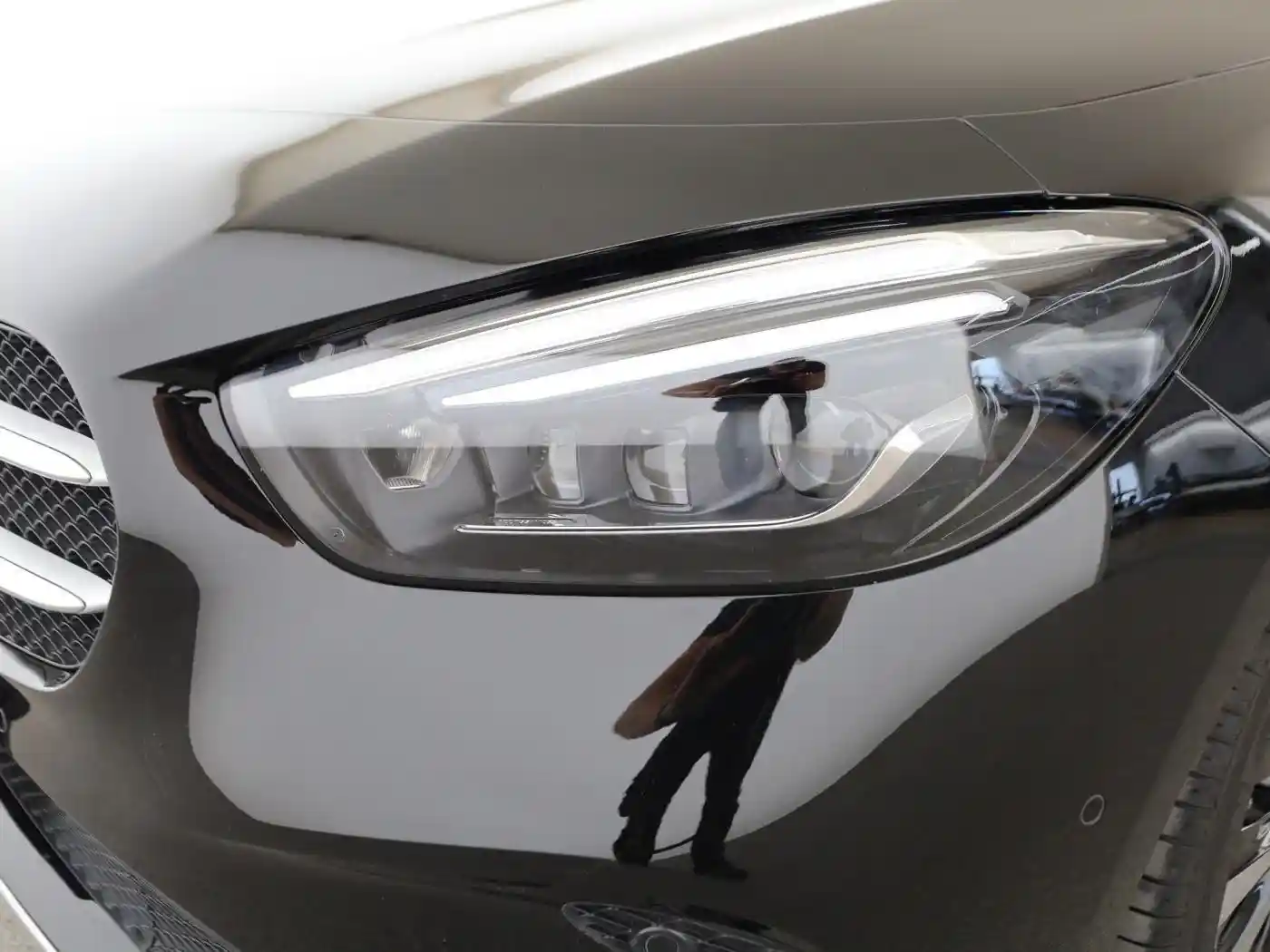 Mercedes-Benz B 200