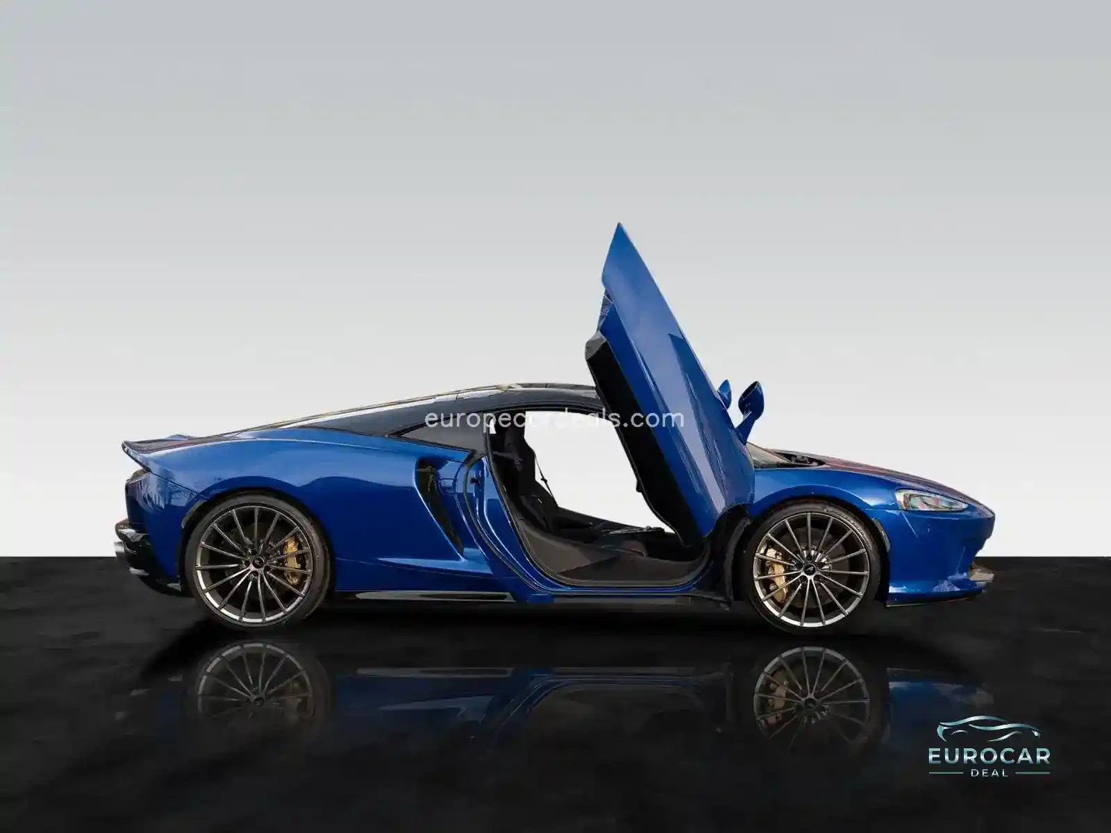 McLaren GT