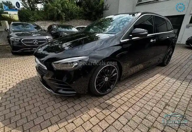 Mercedes-Benz B 220