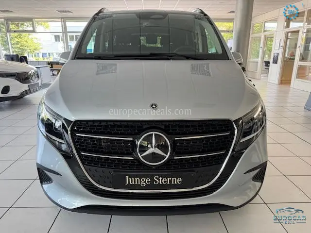 Mercedes-Benz V 220
