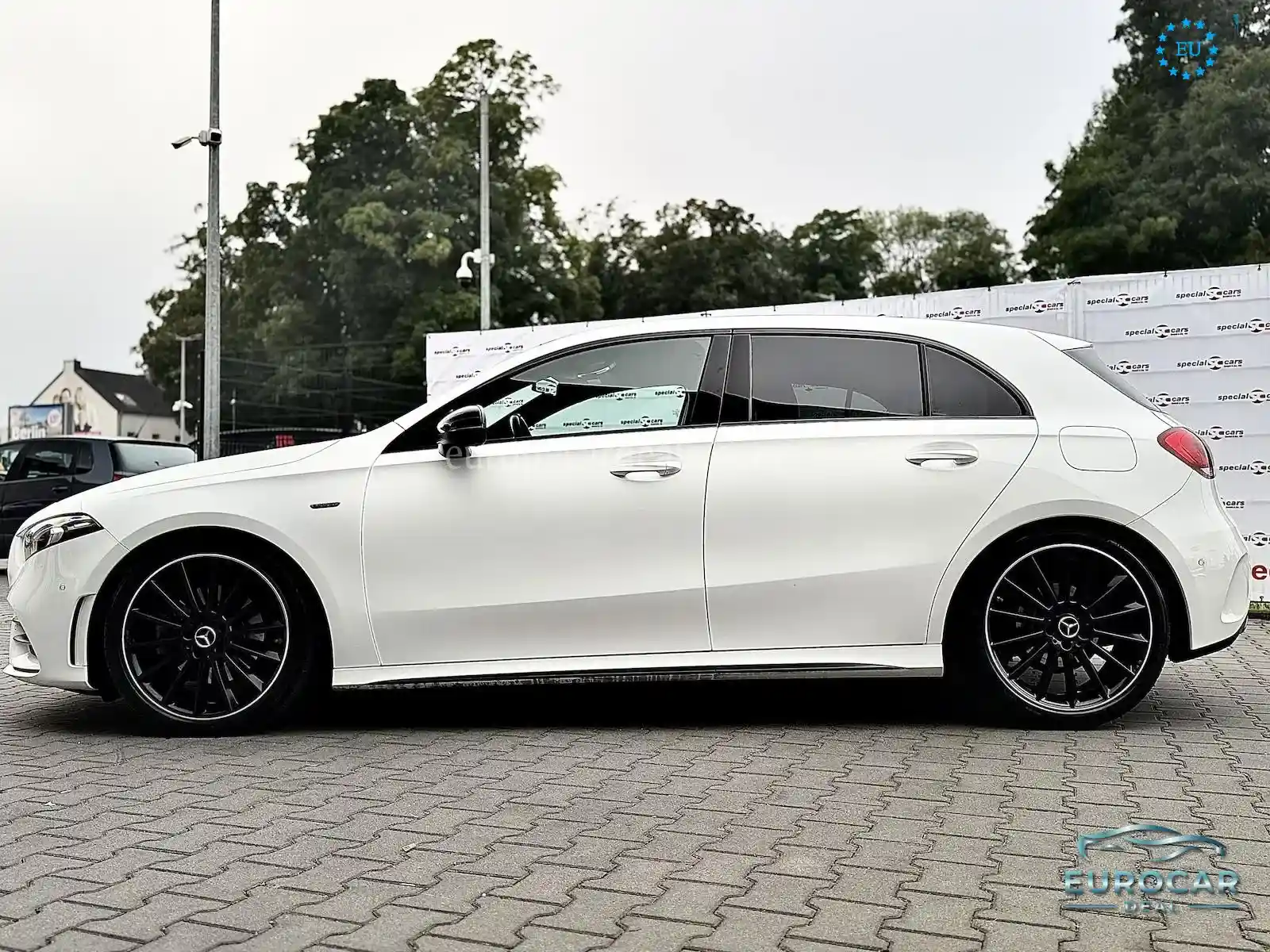 Mercedes-Benz A 220