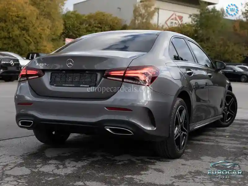 Mercedes-Benz A 250