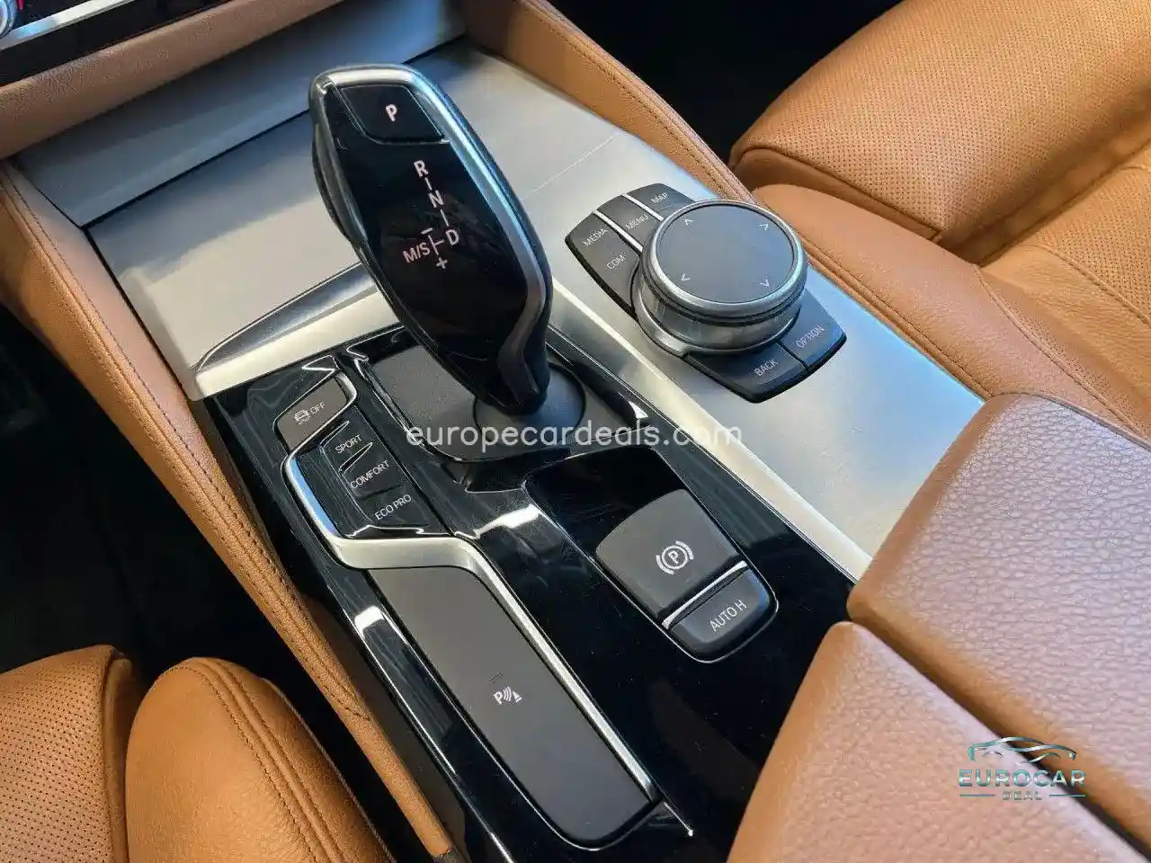 BMW M550