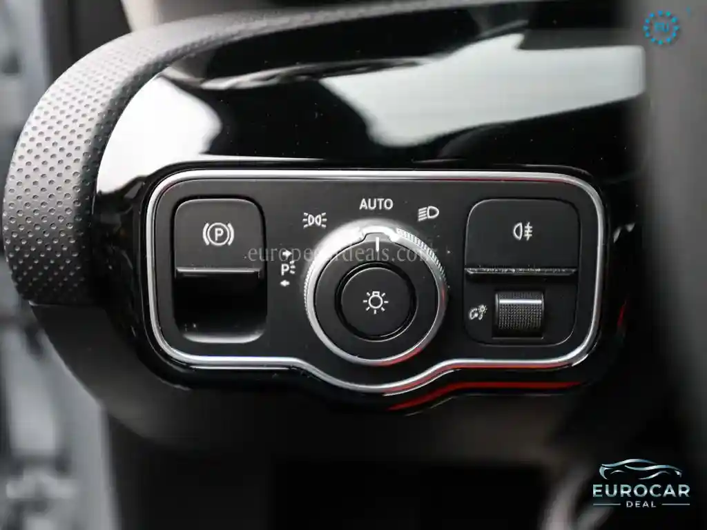 Mercedes-Benz A 220