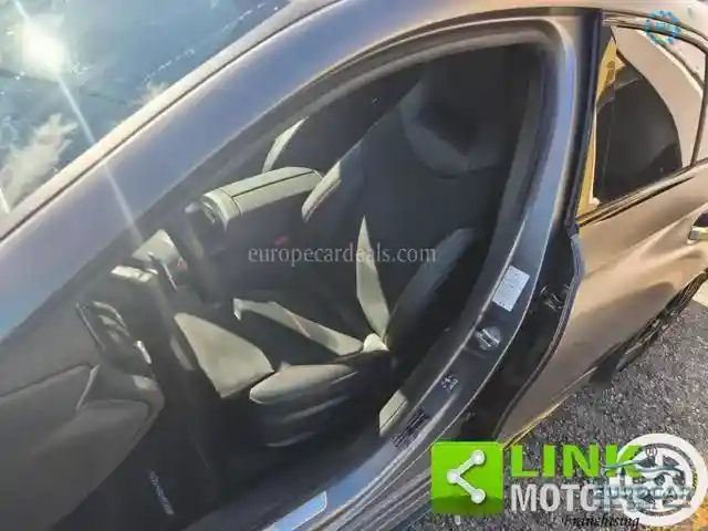 Mercedes-Benz A 35 AMG