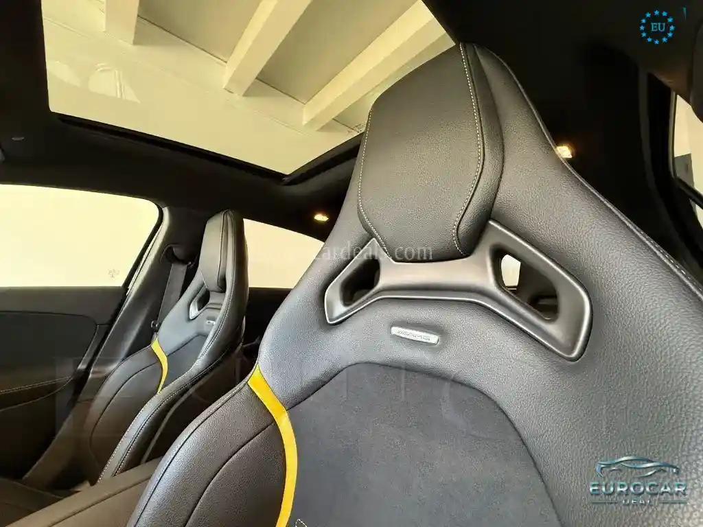Mercedes-Benz A 45 AMG