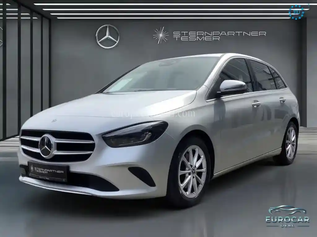 Mercedes-Benz B 220