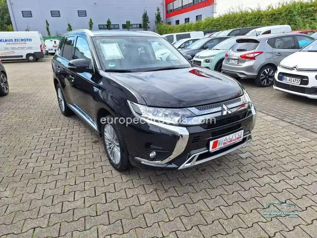 Mitsubishi Plug-in Hybrid Outlander