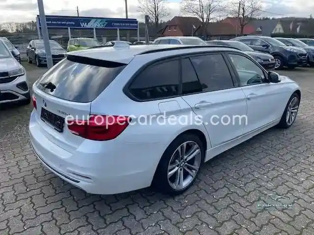 BMW 330