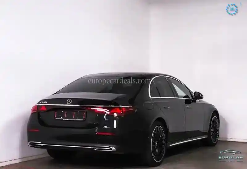 Mercedes-Benz E 300