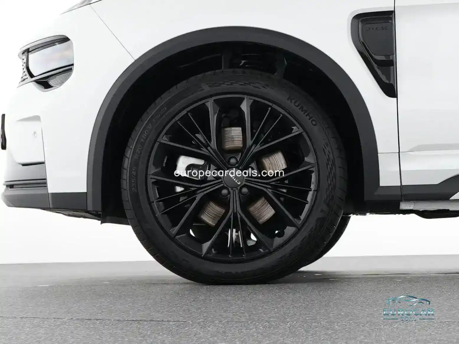 Lynk&Co 01