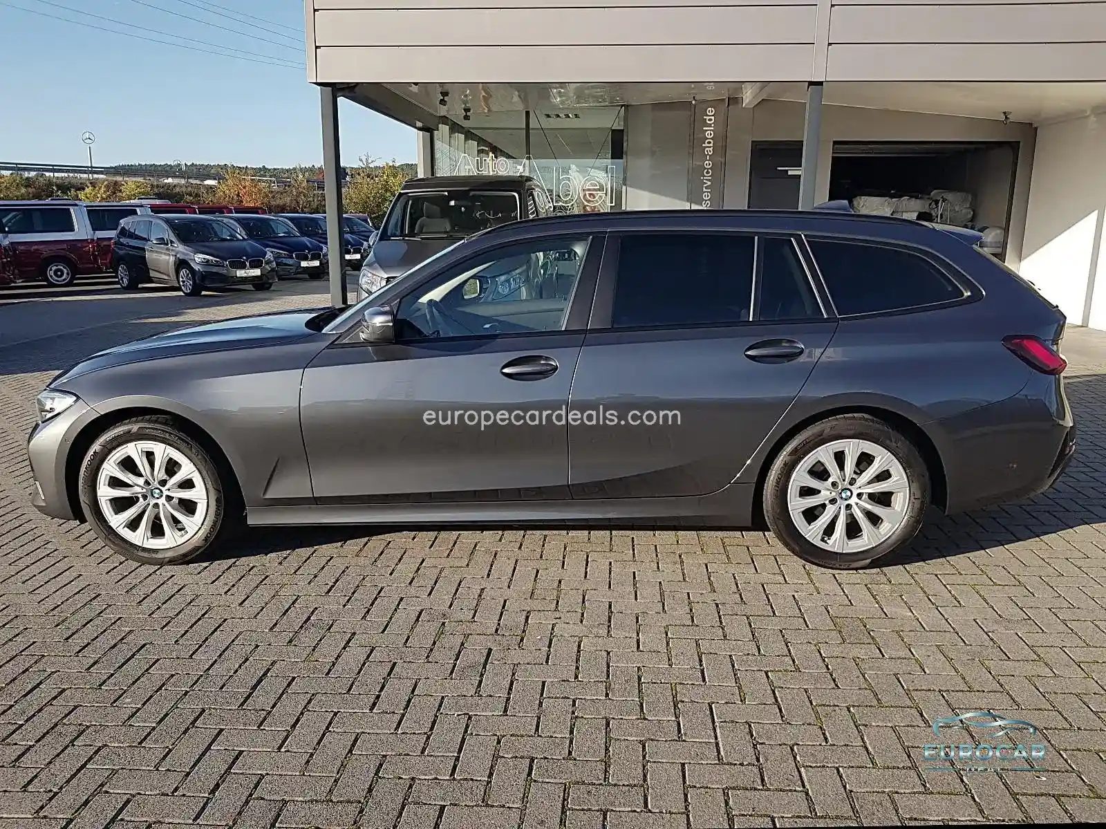 BMW 320