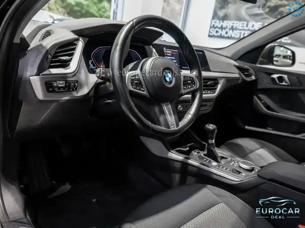 BMW 118